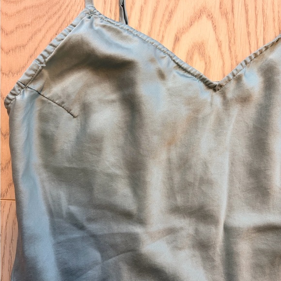 Nougat London 100% Silk Sage Green V-Neck Cami Tank Top Sz 1 - Picture 2 of 7
